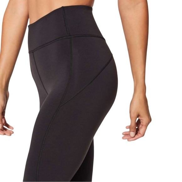 Lululemon In Movement Crop *Everlux 19" Size 10 - Picture 4 of 8